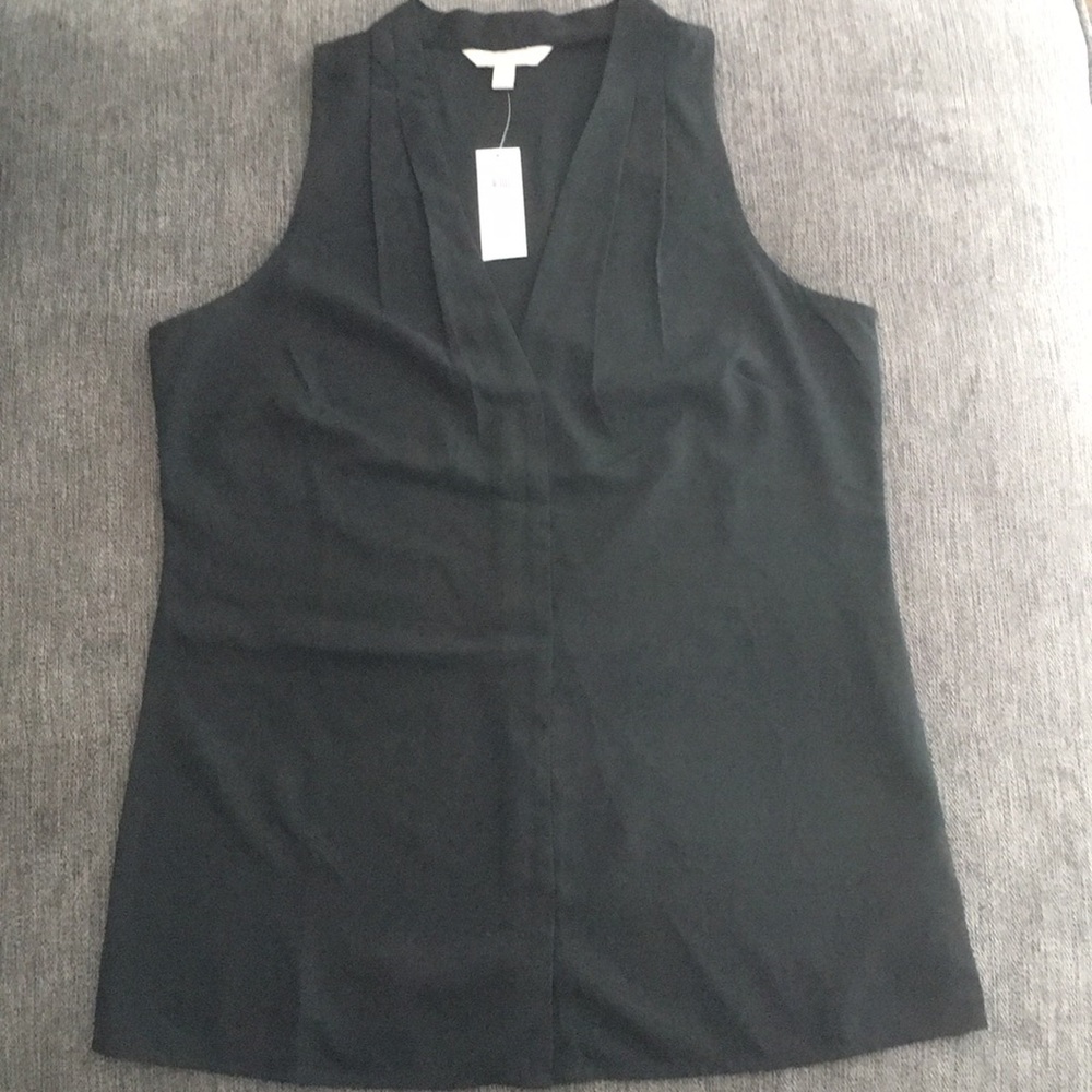 NWT Banana Republic blouse, Size XS